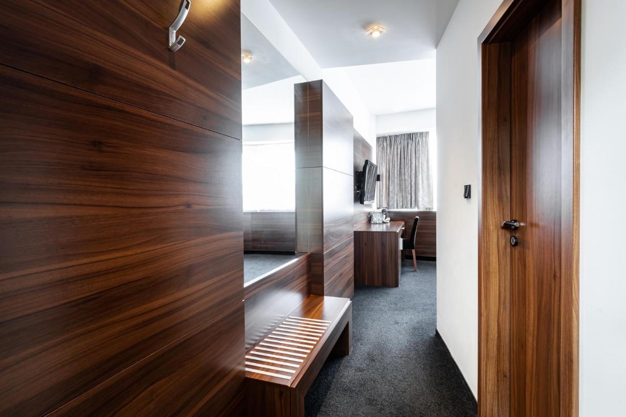 Tempus Club Garni Hotel Bratislava Exteriér fotografie