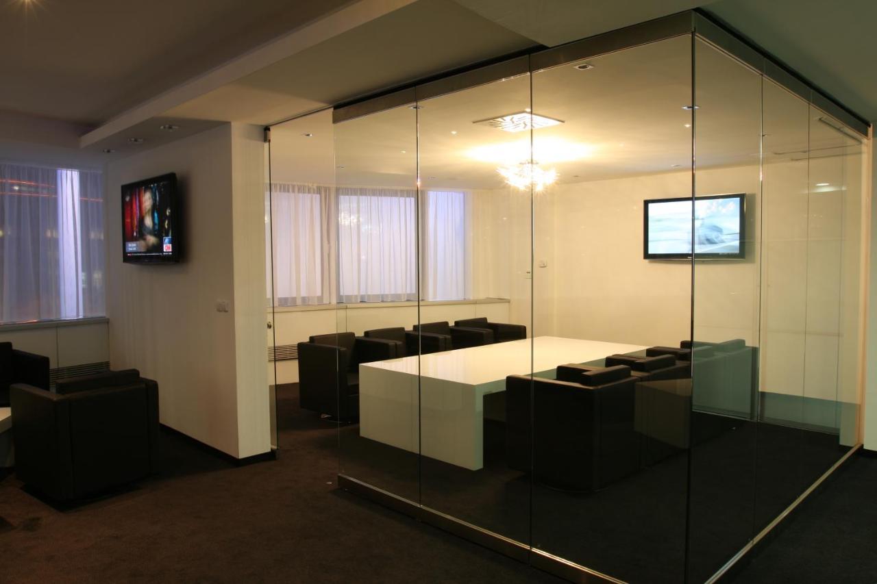 Tempus Club Garni Hotel Bratislava Exteriér fotografie